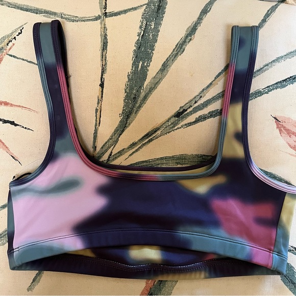 Melody Ehsani NWT Multicolor Camo Sports Bra & Buckle Straps Size Large - Picture 5 of 5